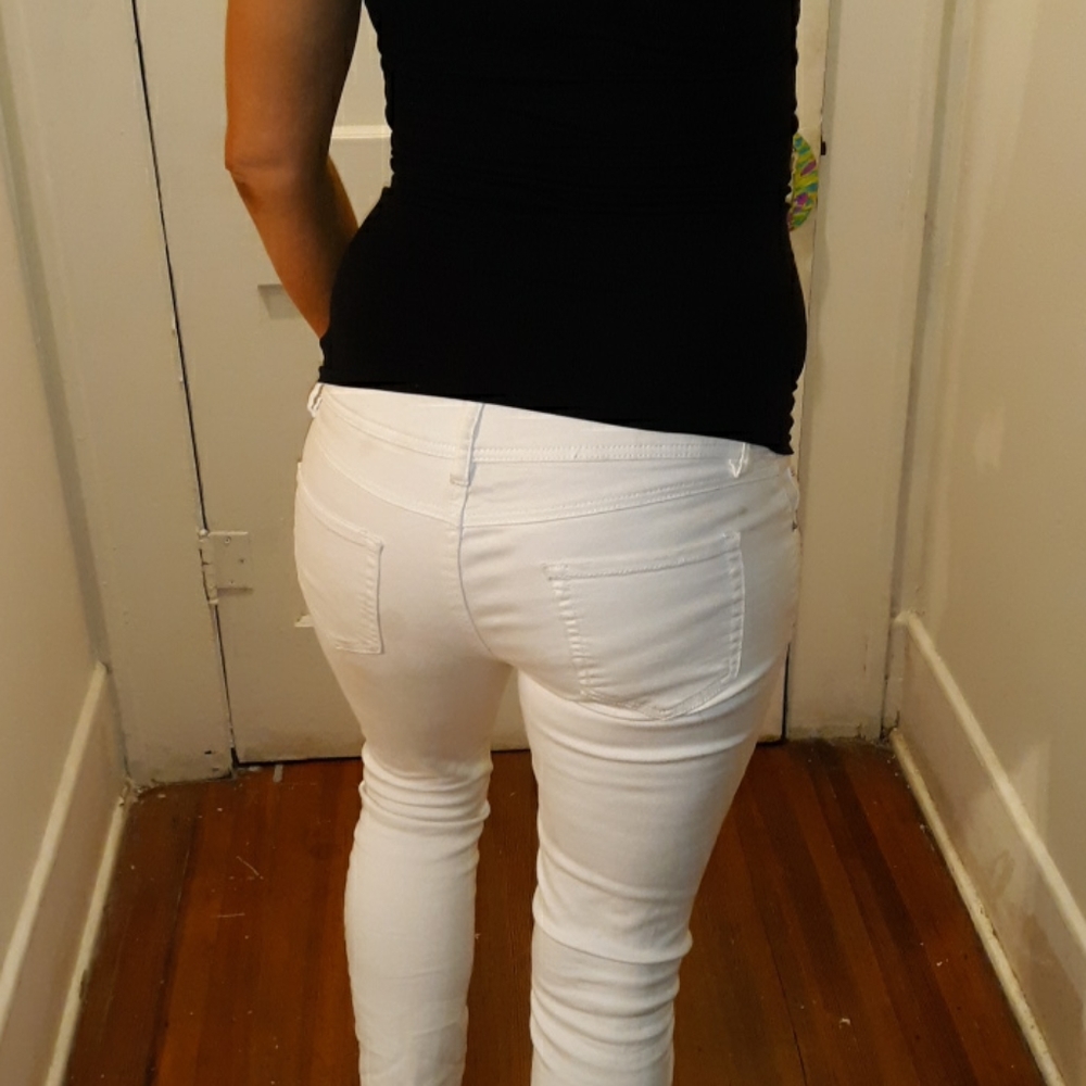White denim jeans
